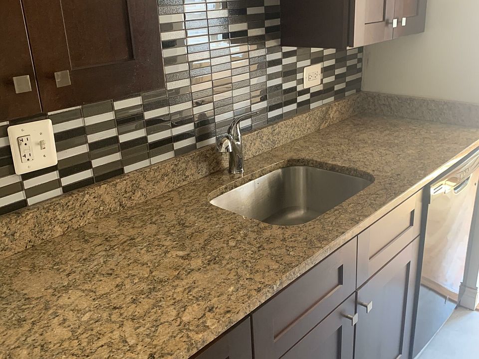 1st image of 3710 N Pine Grove Ave APT 316