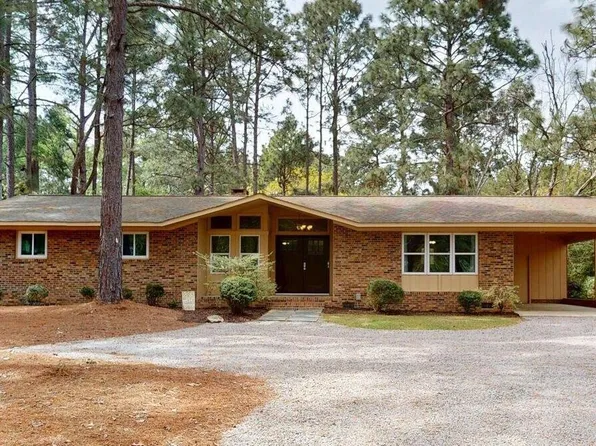 41 Pine Lake Drive, Whispering Pines, NC 28327