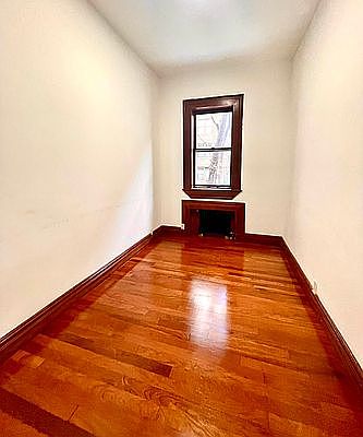 4th image of 502 E 89th St APT D