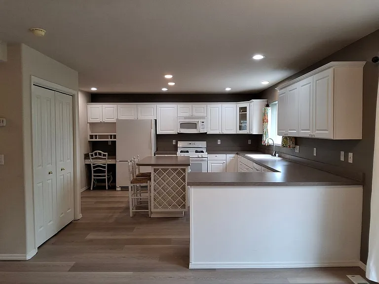 5423 Cape Seville Dr — Photo 2