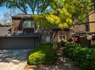 104 Woodfield Ct, Racine, WI 53402