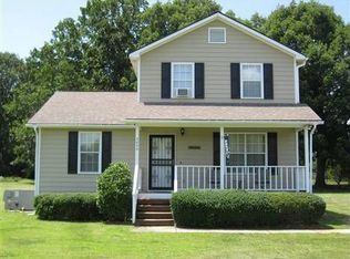 5833 Rocking Chair Dr, Youngsville, NC 27596