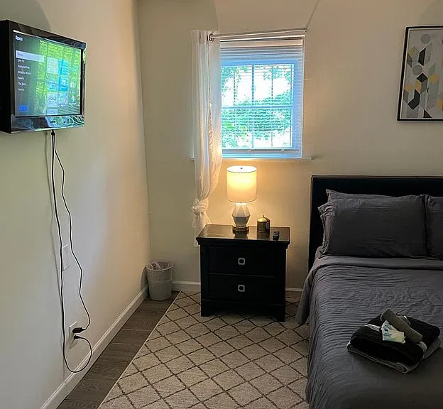 1441 Andrews St NW — Photo 13