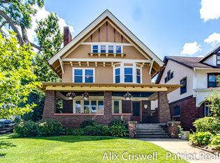 556 Fulton St E, Grand Rapids, MI 49503
