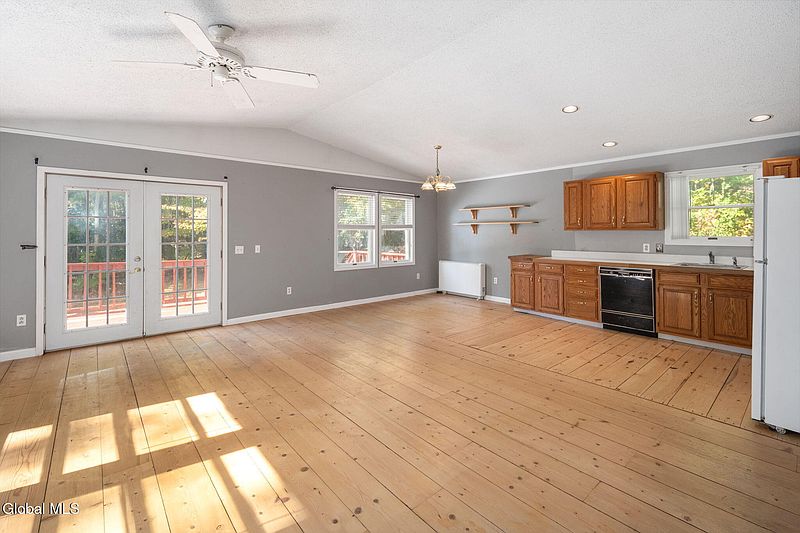 3rd image of 309 Carrera Lane