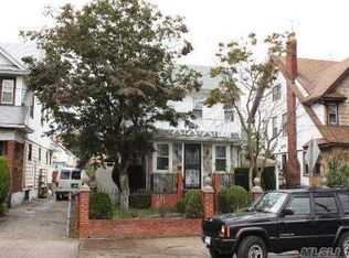 20809 109th Ave, Queens Village, NY 11429