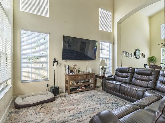 4th image of 1952 Grey Falcon Cir SW