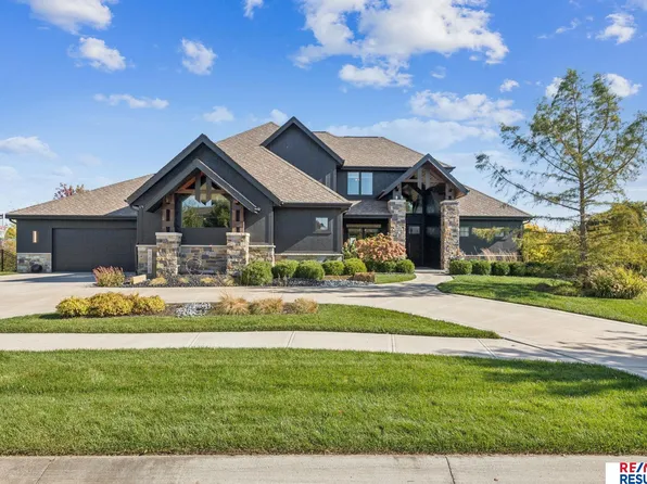 1623 S 219th Ave, Elkhorn, NE 68022