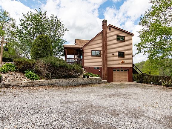 3rd image of 1093 Saxonburg Blvd