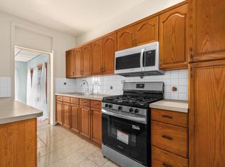 1072 Lincoln Pl #2, Brooklyn, NY 11213