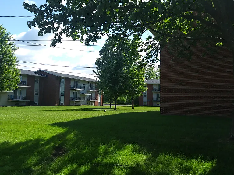 708 North Ave #17 — Photo 1
