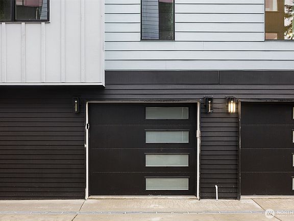 5th image of 1012 A NE 70th Street