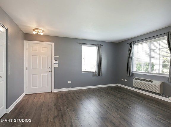 2nd image of 1807 Silverstone Dr