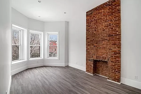 Rented by Compass | media 26