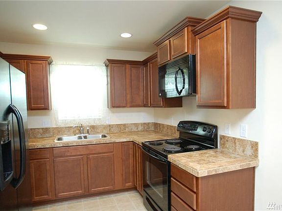 5th image of 8705 Oslo Ln NE