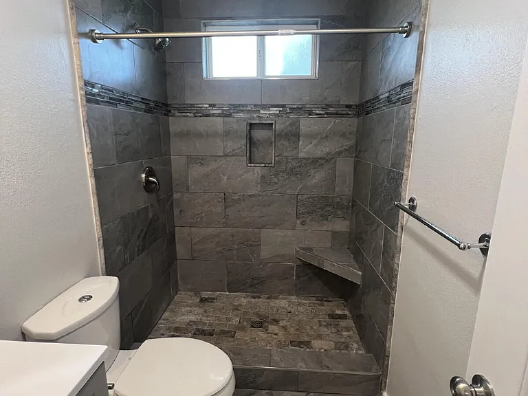 404 Highland Dr — Photo 15