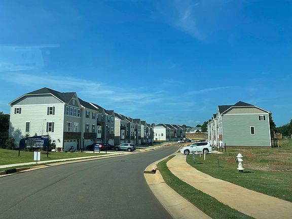 2nd image of 2547 Grantham Place Dr