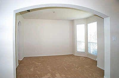 3rd image of 7804 Roswell Ct