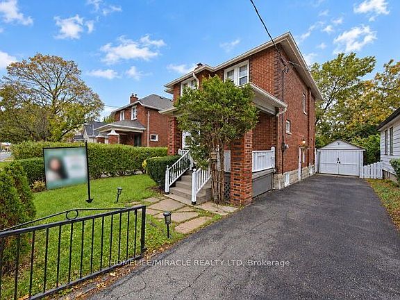 3rd image of 55 Park Rd N
