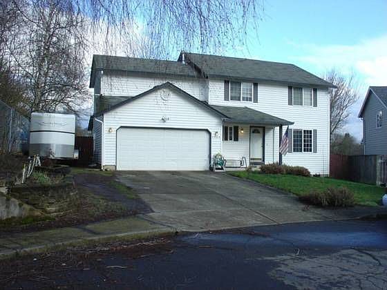 1st image of 7708 NE 57th Cir