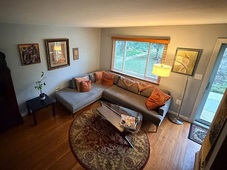 1723 N Cliff St — Photo 4