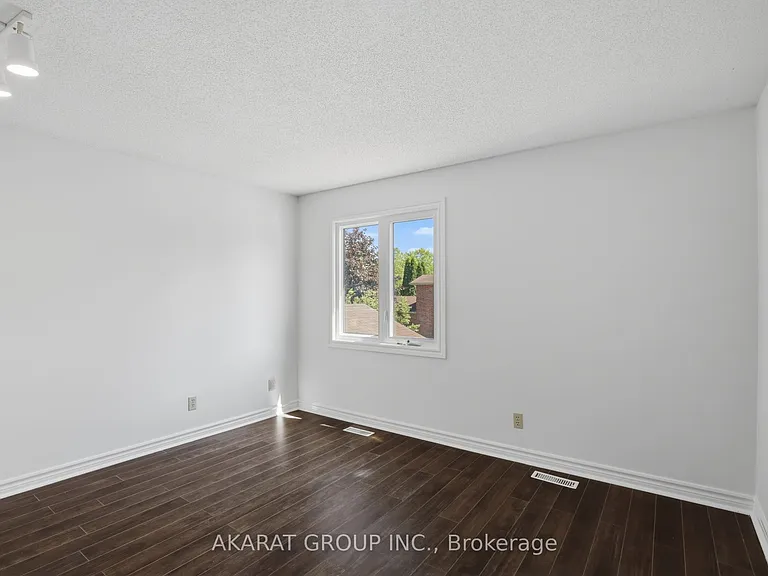 70 Sunnyside Dr #9 — Photo 29