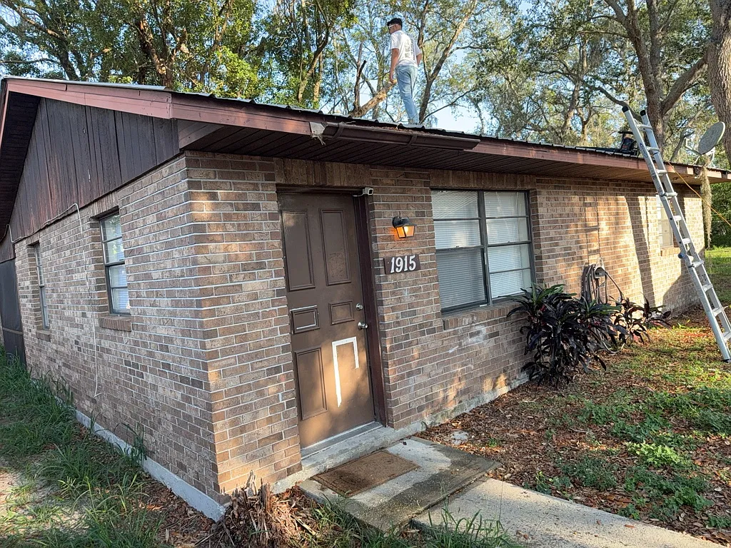 1915 Melady Ave — Photo 2