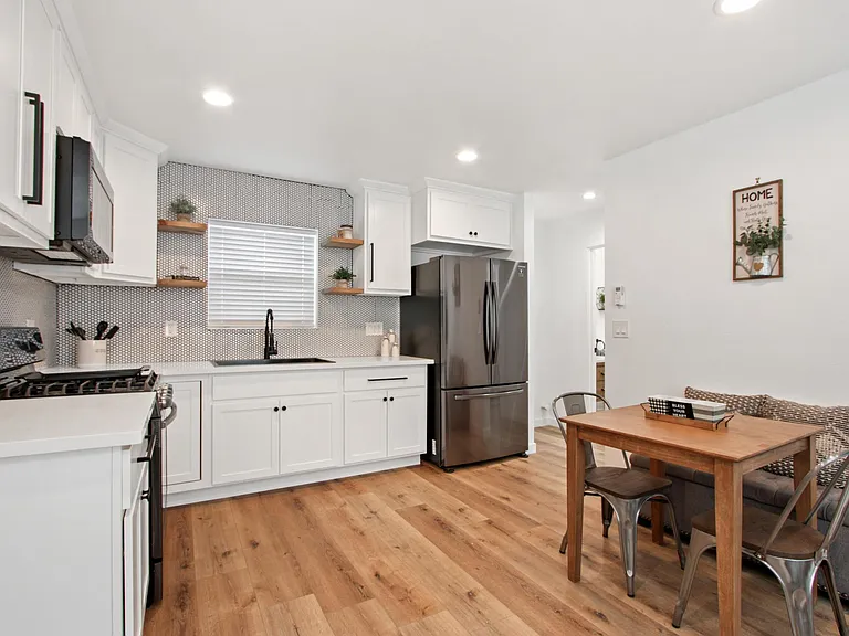 528 Sunrise St — Photo 5