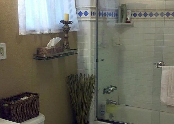 5th image of 104 Brittain St
