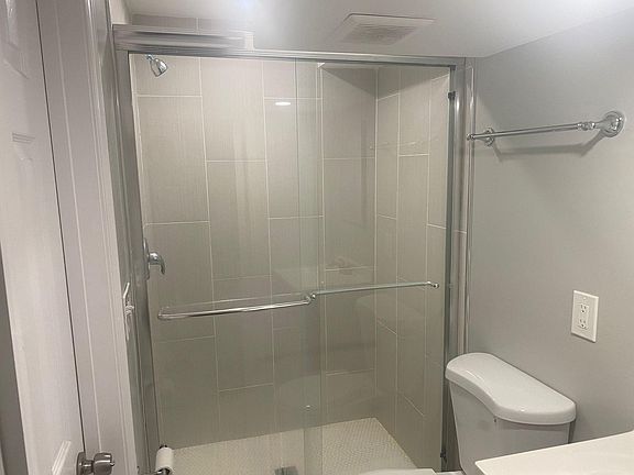 4th image of 2725 S Veitch St Unit B