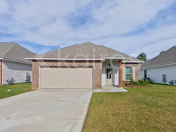 105 Salvat Dr, Lafayette, LA 70507