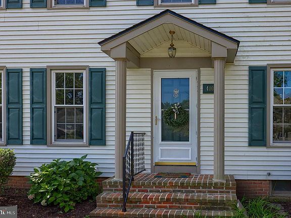 3rd image of 4110 Woodlyn Ter