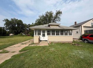 1233 N Meade St, South Bend, IN 46628