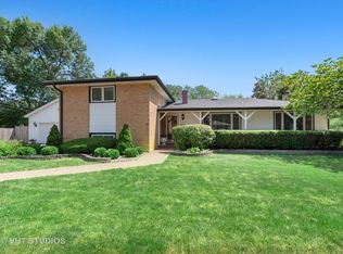1205 Longmeadow Dr, Glenview, IL 60025
