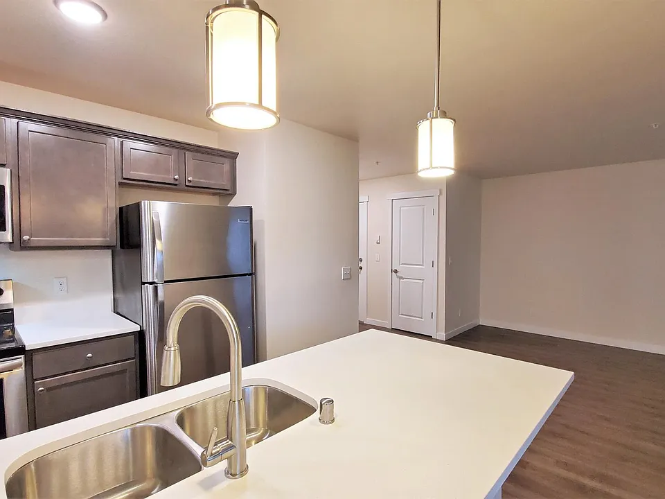 Elegant Quartz Counters