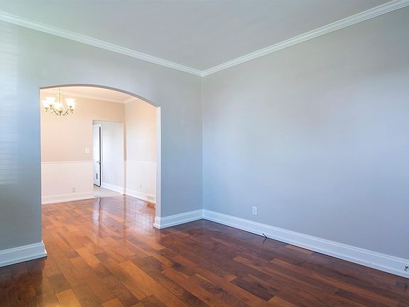 2nd image of 9516 Highland Ave
