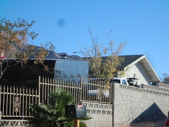 4th image of 6891 Laronda Ln