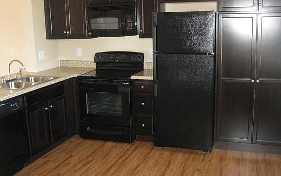 5th image of 830 Professional Park Dr APT 4-3