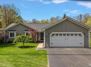 1160 S Baldwin Rd, Lake Orion, MI 48360