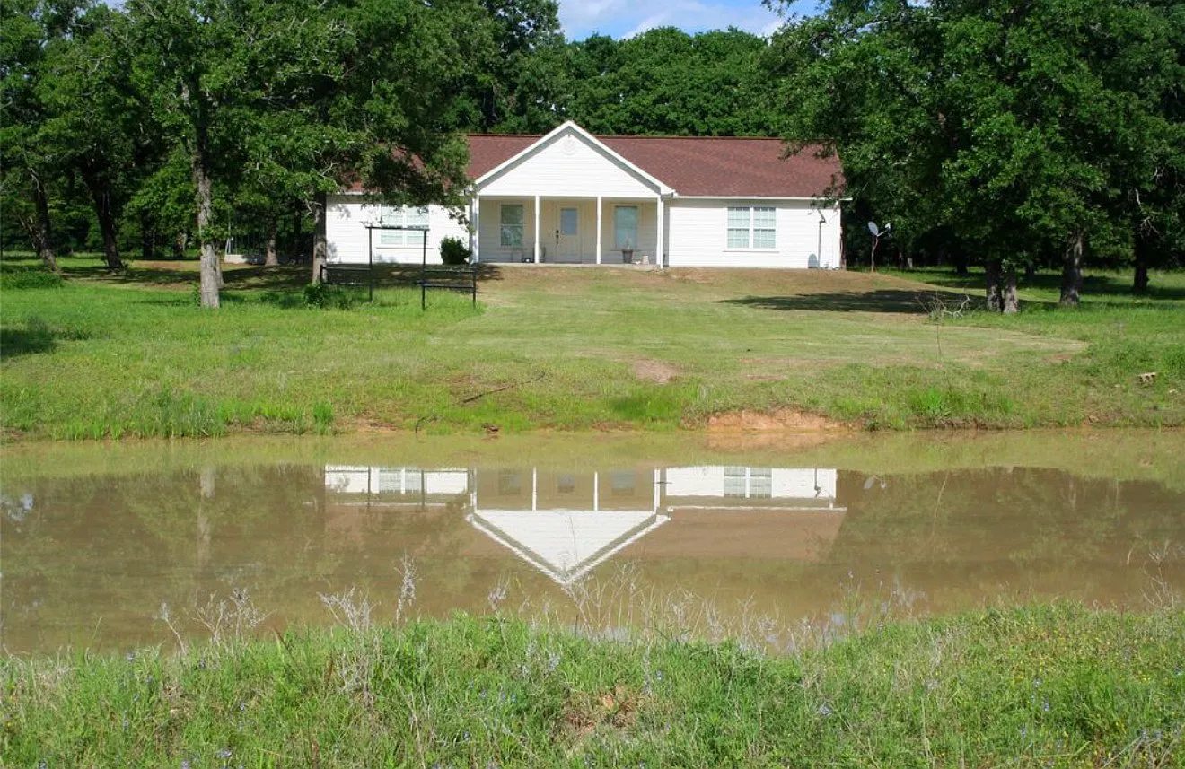 3 bed, 1875 sqft, $4,000 — Photo 4