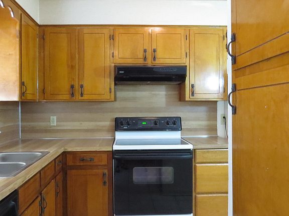 3rd image of 1103 Charisse Drive