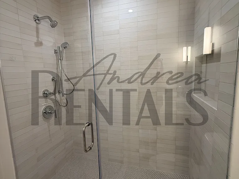 950 Hough Ave #302 — Photo 29