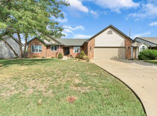12214 E Lockmoor St, Wichita, KS 67207