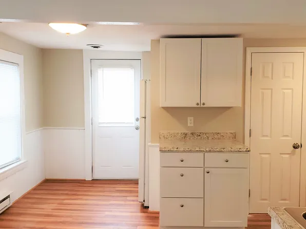 37 Broad St APT 3, Marlborough, MA 01752