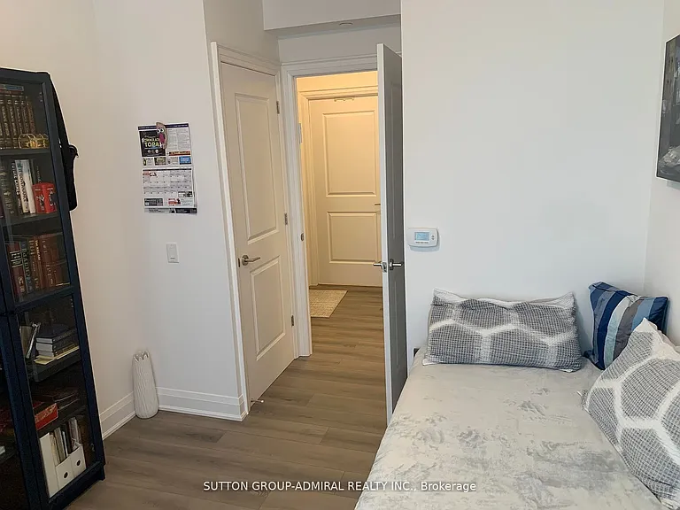 20 Gatineau Dr #702 — Photo 11