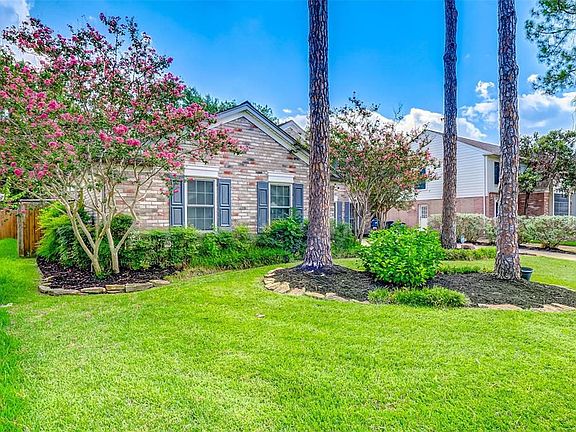 2nd image of 7522 Honey Creek Ln