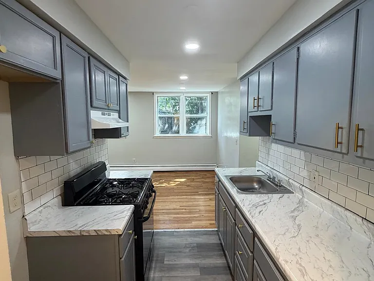 25 Linden Ave #A5 — Photo 3