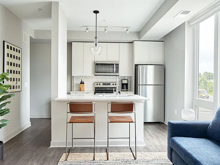 Luna Apartments — Photo 45