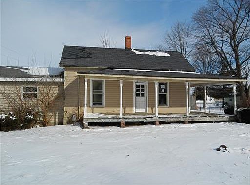 2nd image of 78 Wood St