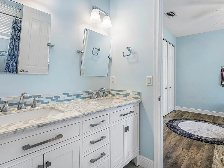 4675 Manderly Dr — Photo 18